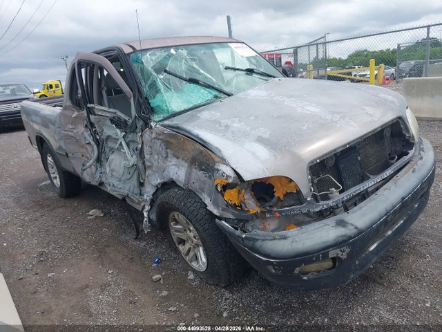 Salvage Toyota Tundra Image
