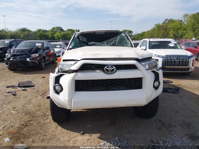 Toyota 4Runner Sr5