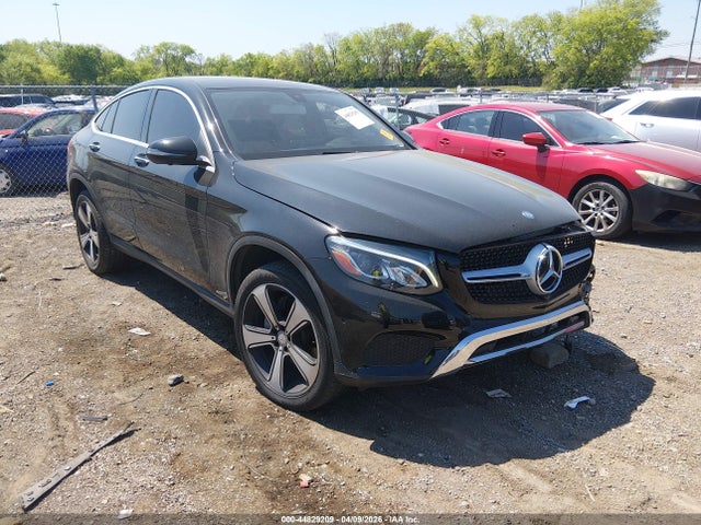 Salvage Mercedes-Benz GLC Image