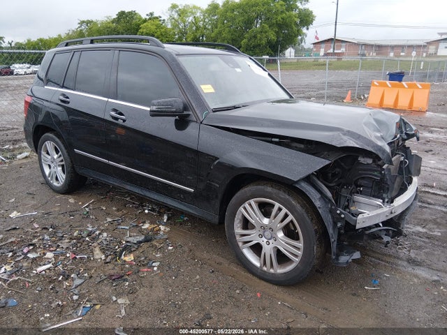 Salvage Mercedes-Benz GLK Image