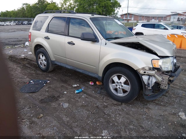 Salvage Ford Escape Image