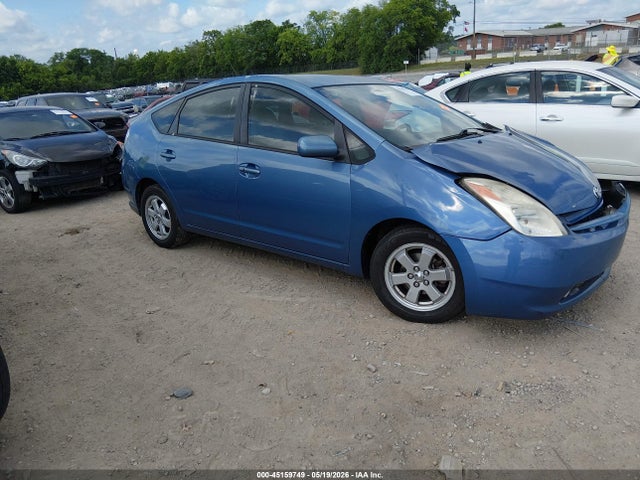 Salvage Toyota Prius Image