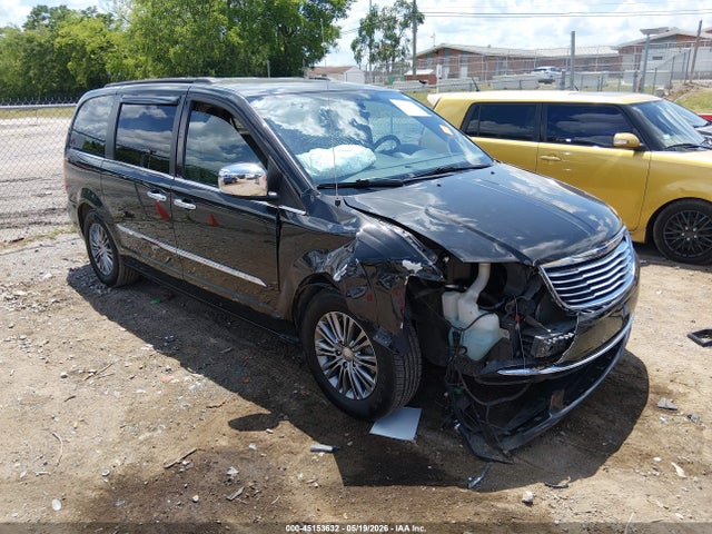Salvage Chrysler Town & Country Image