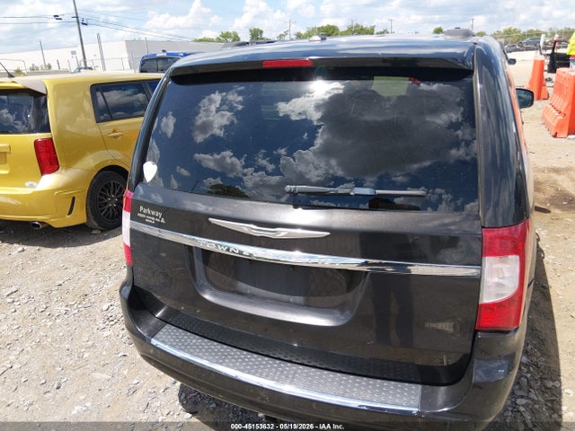 Chrysler Town & Country Touring-l