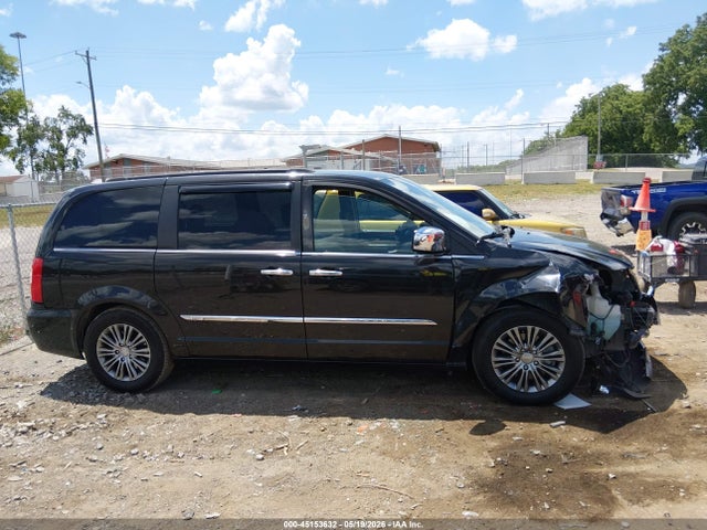 Chrysler Town & Country Touring-l