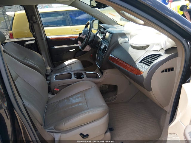 Chrysler Town & Country Touring-l