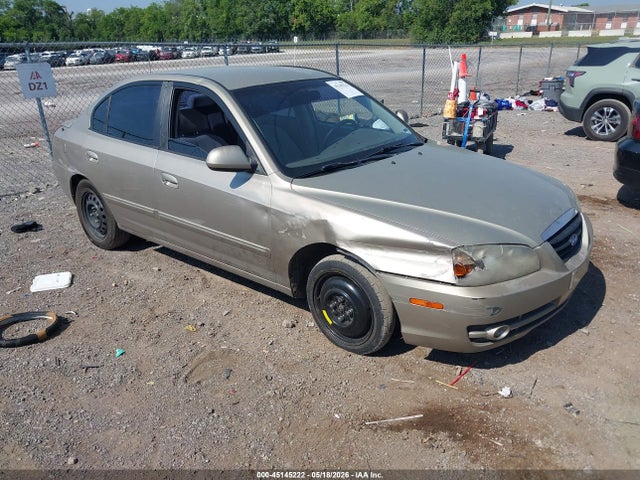 Salvage Hyundai ELANTRA Image