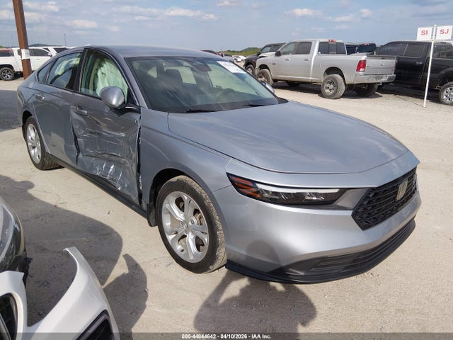 Salvage Honda Accord Image