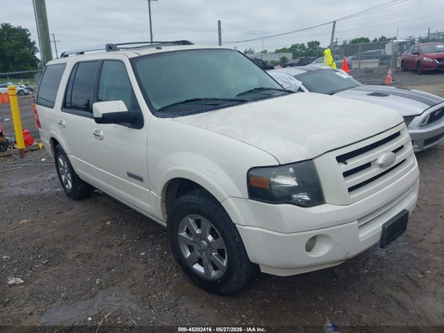 Salvage Ford Expedition Image