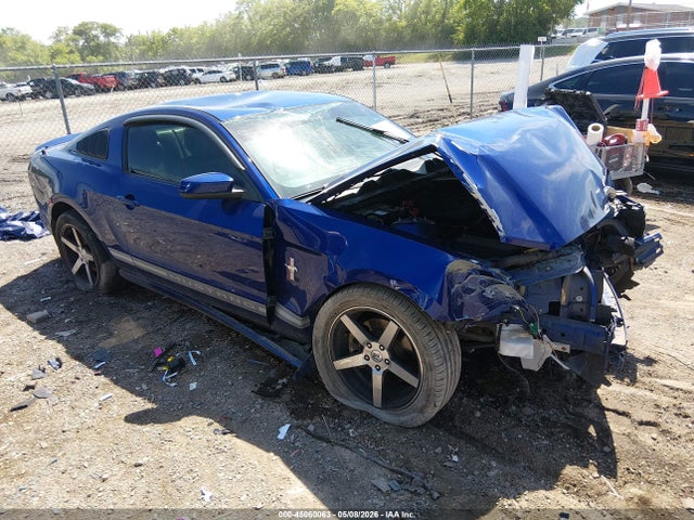Salvage Ford Mustang Image