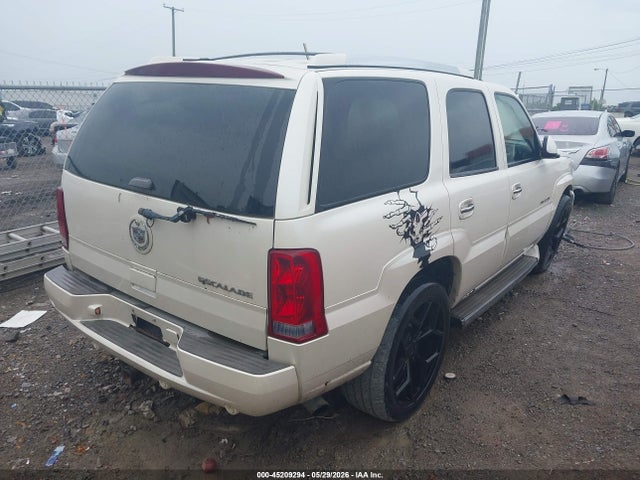 Cadillac Escalade Standard
