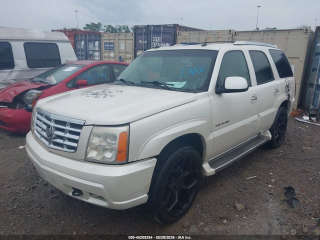 Cadillac Escalade Standard