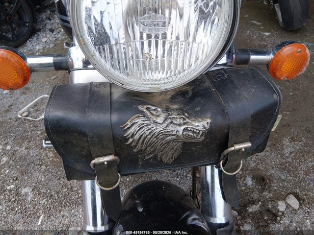 Suzuki Vz800