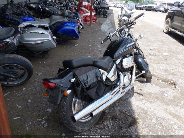 Suzuki Vz800