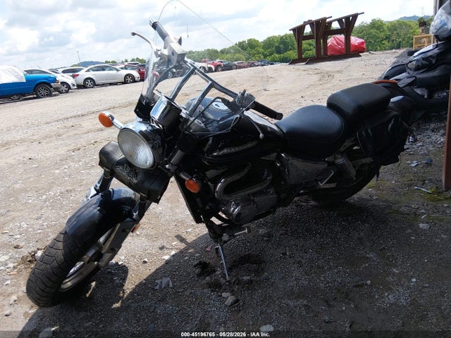 Suzuki Vz800