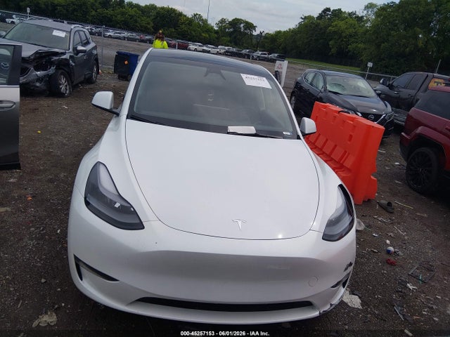 Tesla Model Y Long Range Dual Motor All-wheel Drive