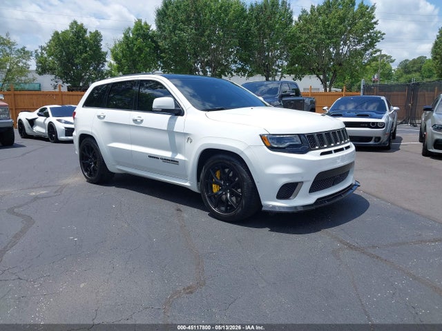 Salvage Jeep Grand Cherokee Image