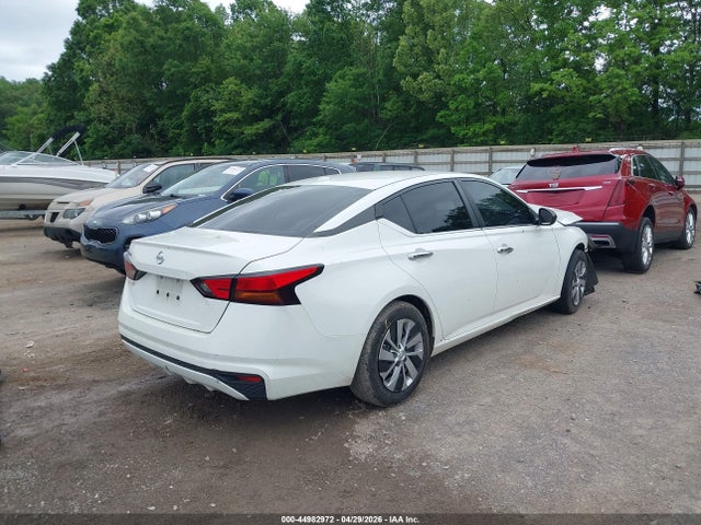 Nissan Altima S Fwd