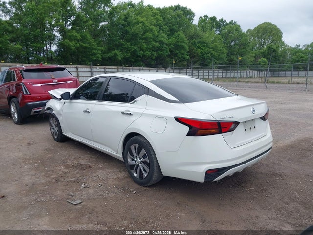 Nissan Altima S Fwd