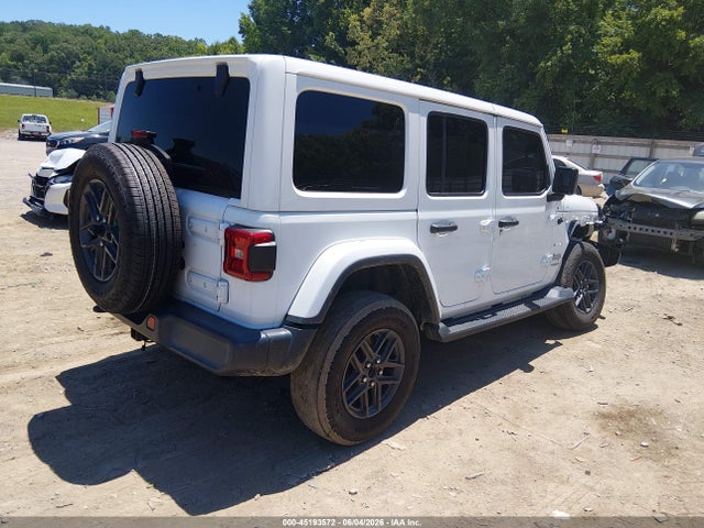 Jeep Wrangler Sahara 4x4