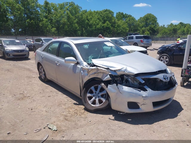 Salvage Toyota Camry Image
