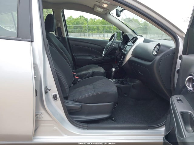 Nissan Versa 1.6 Sv