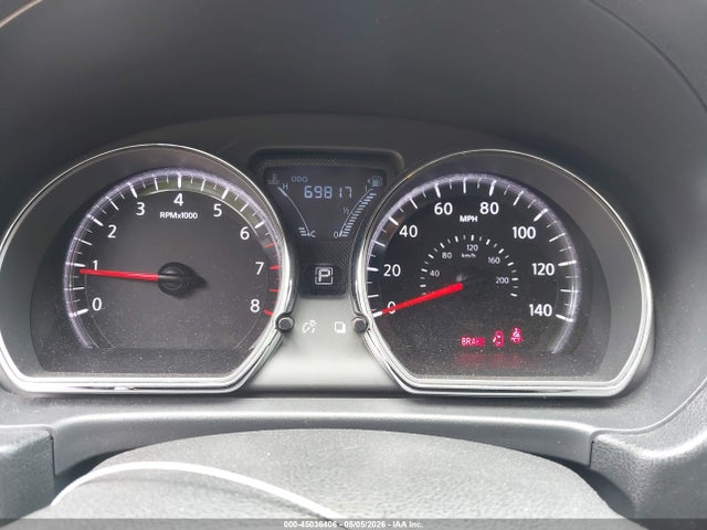 Nissan Versa 1.6 Sv
