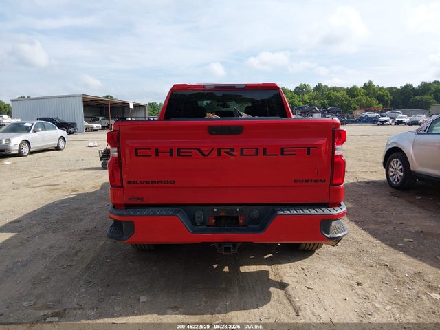 Chevrolet Silverado 1500 Custom