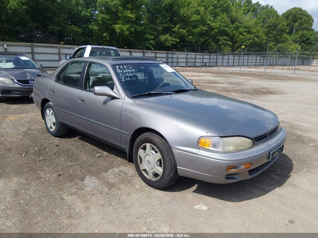 Salvage Toyota Camry Image