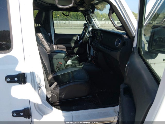 Jeep Wrangler Sahara 4x4