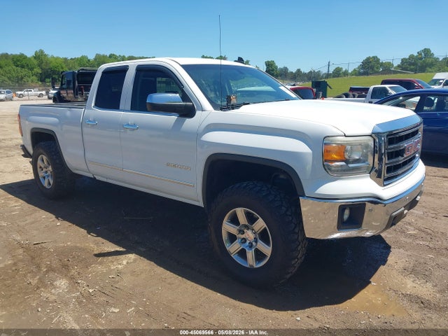 Salvage GMC Sierra 1500 Image