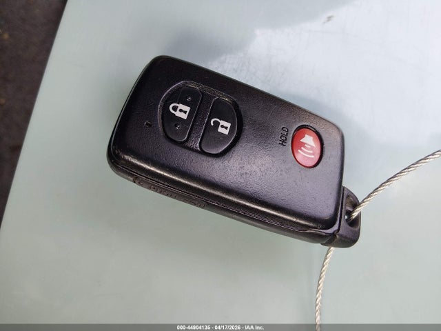 Toyota Prius Three