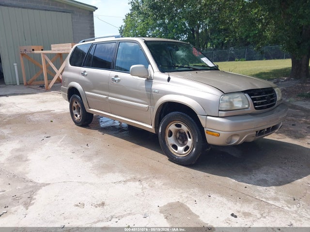 Salvage Suzuki Xl-7 Image