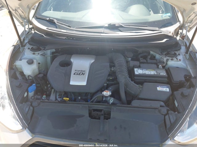 Hyundai VELOSTER Turbo