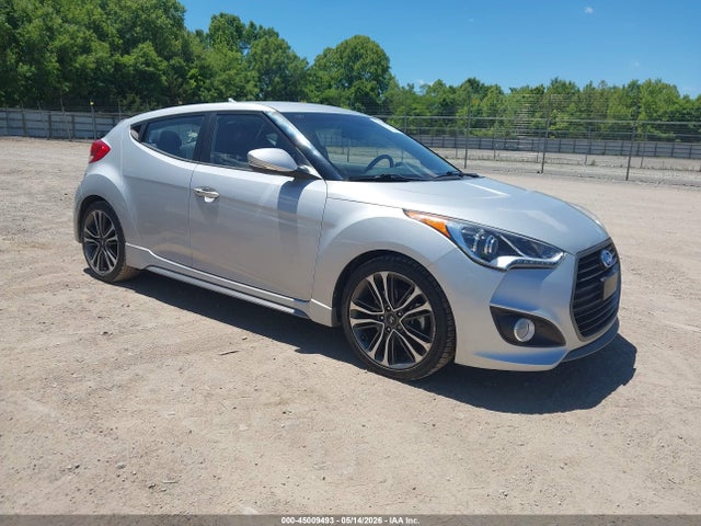 Salvage Hyundai VELOSTER Image