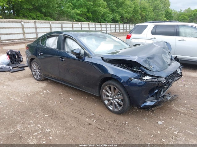 Salvage Mazda Mazda3 Image
