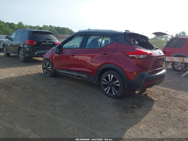 Nissan Kicks Sr