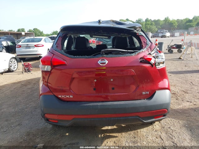 Nissan Kicks Sr