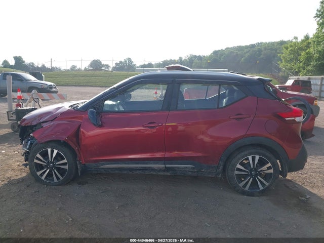 Nissan Kicks Sr