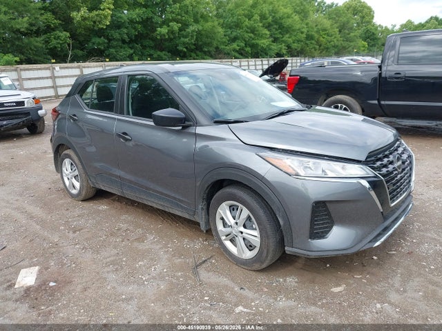 Salvage Nissan Kicks Play Image