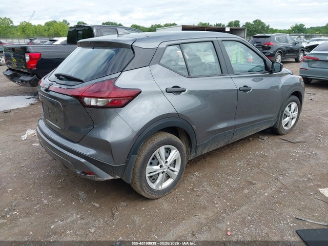 Nissan Kicks Play S