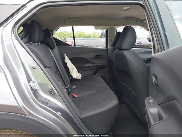 Nissan Kicks Play S