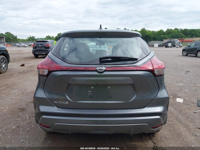 Nissan Kicks Play S