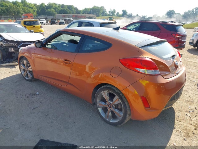 Hyundai VELOSTER