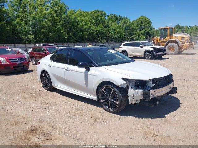 Salvage Toyota Camry Image