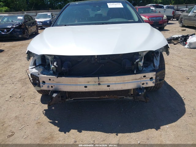 Toyota Camry Xse