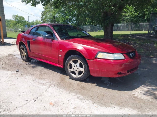 Salvage Ford Mustang Image