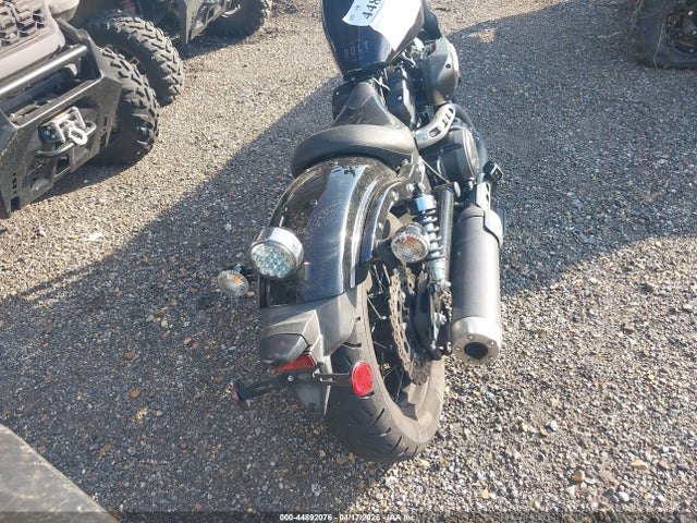 Yamaha Xvs950