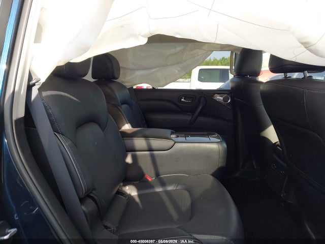 INFINITI Qx Luxe Awd