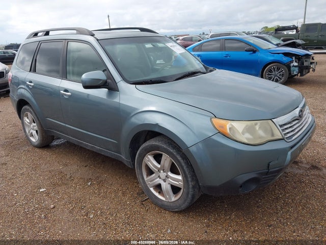 Salvage Subaru Forester Image